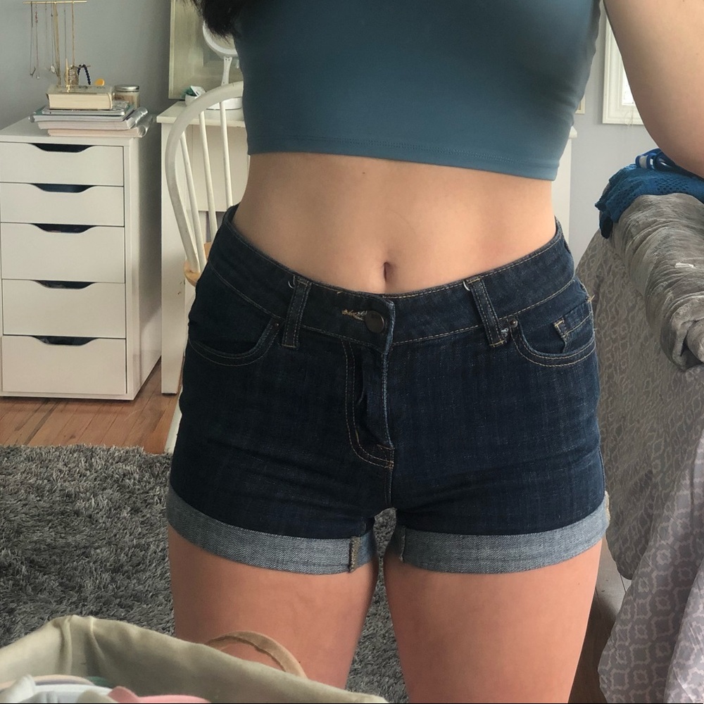 Urban Outfitters BDG Shortie Shorts Mid/High Rise